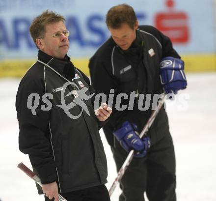 Eishockey Nationalteam. Trainingslager. Trainer Lars Bergstroem, Co-Trainer Johan Stroemwall. Villach, am 24.3.2009.
Foto: Kuess
---
pressefotos, pressefotografie, kuess, qs, qspictures, sport, bild, bilder, bilddatenbank