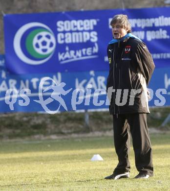 FUSSBALL - FIFA Weltmeisterschaft 2010, Qualifikation, OEFB, AUT vs ROM, Oesterreich vs Rumaenien, Vorberichte, Training AUT. Teamchef Dietmar Constantini (AUT). Velden, am 23.3.2009.
Foto: Kuess

---
pressefotos, pressefotografie, kuess, qs, qspictures, sport, bild, bilder, bilddatenbank