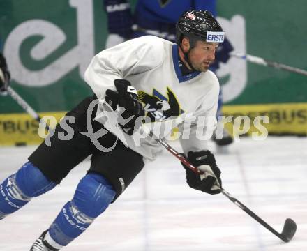 Eishockey Nationalteam. Trainingslager. Gerhard Unterluggauer. Villach, am 24.3.2009.
Foto: Kuess
---
pressefotos, pressefotografie, kuess, qs, qspictures, sport, bild, bilder, bilddatenbank