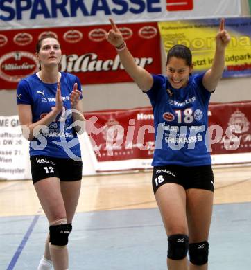 Volleyball Bundesliga. ATSC Wildcats gegen VC Dornbirn. Jubel PICHLER Kerstin, KOROBKOVA Natalia (Wildcats). Klagenfurt, 19.3.2009
Foto: Kuess

---
pressefotos, pressefotografie, kuess, qs, qspictures, sport, bild, bilder, bilddatenbank