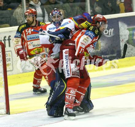 EBEL. Eishockey Bundesliga. KAC gegen EC Salzburg.  Andrew Schneider, Gregor Hager, (KAC), PARISE Jordan (Salzburg). Klagenfurt, am 26.3.2009.
Foto: Kuess 

---
pressefotos, pressefotografie, kuess, qs, qspictures, sport, bild, bilder, bilddatenbank