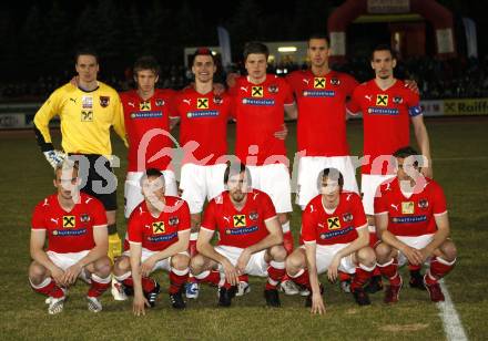 Fussball Testspiel. Nationalteam Oesterreich gegen AKA Austria Kaernten U19. Mannschaftsfoto. Juergen Macho, Andreas Ulmer, Paul Scharner, Sebastian Proedl, Stefan Maierhofer, Emanuel Pogatetz, Erwin Hoffer, Franz Schiemer, Christian Fuchs, Andreas Hoelzl, Juergen Saeumel. Wolfsberg, am 27.3.2009.
Foto: Kuess
---
pressefotos, pressefotografie, kuess, qs, qspictures, sport, bild, bilder, bilddatenbank