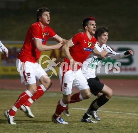 Fussball Testspiel. Nationalteam Oesterreich gegen AKA Austria Kaernten U19. Sebastian Proedl, Paul Scharner (Nationalteam). Wolfsberg, am 27.3.2009.
Foto:Kuess

---
pressefotos, pressefotografie, kuess, qs, qspictures, sport, bild, bilder, bilddatenbank