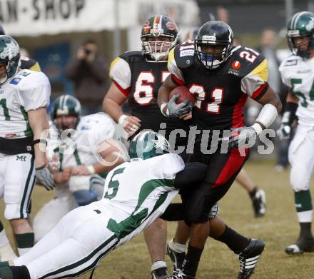 American Football. Interliga.  Carinthian Black Lions gegen Danube Dragons. David Burris (Lions). Klagenfurt, am 28.3.2009.
Foto: Kuess

---
pressefotos, pressefotografie, kuess, qs, qspictures, sport, bild, bilder, bilddatenbank