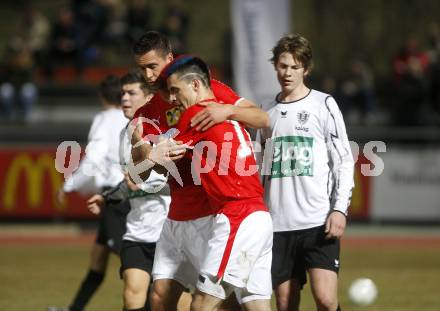 Fussball Testspiel. Nationalteam Oesterreich gegen AKA Austria Kaernten U19. Stefan Maierhofer, Paul Scharner (Nationalteam). Wolfsberg, am 27.3.2009.
Foto:Kuess

---
pressefotos, pressefotografie, kuess, qs, qspictures, sport, bild, bilder, bilddatenbank