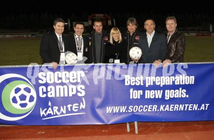 Fussball Testspiel. Nationalteam Oesterreich gegen AKA Austria Kaernten U19. Teamchef Dieter Constantini, Co-Trainer Manfred Zsak, Buergermeister Gerhard Seifried, Wolfgang Knes. Wolfsberg, am 27.3.2009.
Foto: Kuess
---
pressefotos, pressefotografie, kuess, qs, qspictures, sport, bild, bilder, bilddatenbank