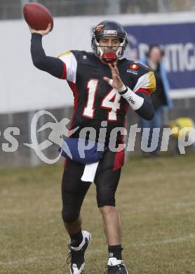 American Football. Interliga.  Carinthian Black Lions gegen Danube Dragons. Dennis John DJ Hernandez (Lions). Klagenfurt, am 28.3.2009.
Foto: Kuess

---
pressefotos, pressefotografie, kuess, qs, qspictures, sport, bild, bilder, bilddatenbank