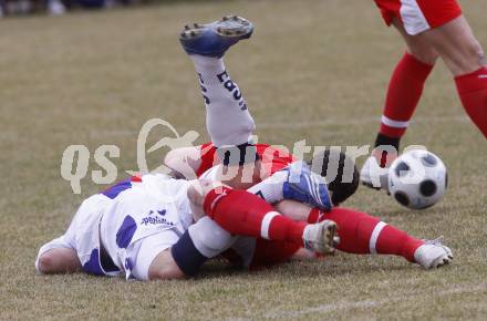 Fussball Regionalliga. SAK gegen SV Spittal. Christian Dlopst (SAK) Johannes Hirschbuehl (Spittal). Klagenfurt, am 28.3.2009.
Foto: Kuess

---
pressefotos, pressefotografie, kuess, qs, qspictures, sport, bild, bilder, bilddatenbank