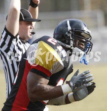 American Football. Austrian Football League  Carinthian Black Lions gegen Danube Dragons Klosterneuburg. David Burris (Lions). Klagenfurt, am 28.3.2009.
Foto: Kuess

---
pressefotos, pressefotografie, kuess, qs, qspictures, sport, bild, bilder, bilddatenbank