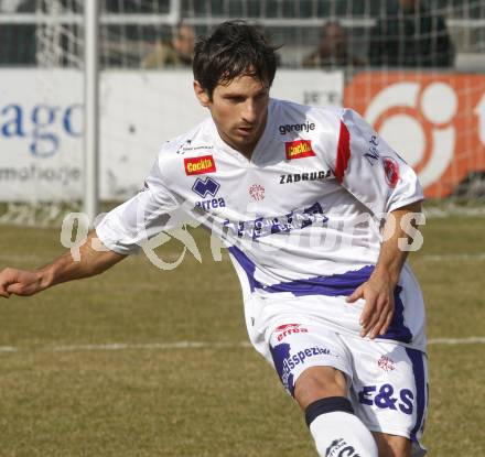 Fussball Regionalliga. SAK gegen SV Spittal. Thomas Riedl (SAK). Klagenfurt, am 28.3.2009.
Foto: Kuess

---
pressefotos, pressefotografie, kuess, qs, qspictures, sport, bild, bilder, bilddatenbank