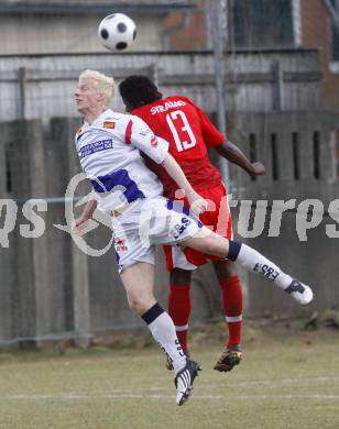 Fussball Regionalliga. SAK gegen SV Spittal. Rene Partl (SAK) Makanda Mpaka (Spittal). Klagenfurt, am 28.3.2009.
Foto: Kuess

---
pressefotos, pressefotografie, kuess, qs, qspictures, sport, bild, bilder, bilddatenbank