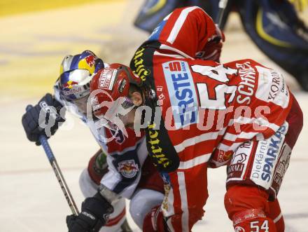 EBEL. Eishockey Bundesliga. KAC gegen EC Salzburg.  Andrew Schneider,  (KAC), Thomas Koch (Salzburg). Klagenfurt, am 31.3.2009.
Foto: Kuess 

---
pressefotos, pressefotografie, kuess, qs, qspictures, sport, bild, bilder, bilddatenbank