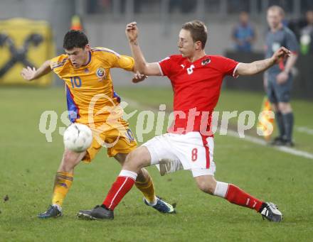 Fussball WM Qualifikationsspiel. Oessterreich gegen Rumaenien. Daniel Beichler, (Oesterreich),  Cristian Tanase (Rumarnien). Hypo Group Arena, Klagenfurt, am 1.4. 2009.
Foto: Kuess

---
pressefotos, pressefotografie, kuess, qs, qspictures, sport, bild, bilder, bilddatenbank