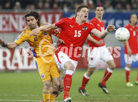 Fussball WM Qualifikationsspiel. Oessterreich gegen Rumaenien. Sebastian Proedl, (Oesterreich), Contra Cosmin Marius (Rumarnien). Hypo Group Arena, Klagenfurt, am 1.4. 2009.
Foto: Kuess

---
pressefotos, pressefotografie, kuess, qs, qspictures, sport, bild, bilder, bilddatenbank