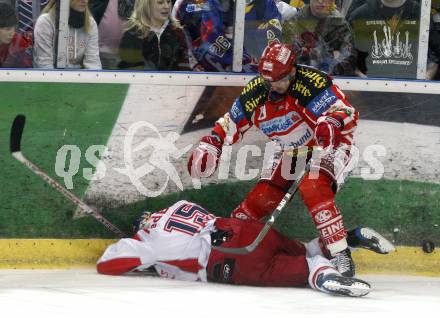 EBEL. Eishockey Bundesliga. EC Red Bull Salzburg gegen  KAC. KIRISITS Johannes (KAC), LATUSA Manuel (Salzburg). Salzburg, am 2.4.2009.
Foto: Kuess 

---
pressefotos, pressefotografie, kuess, qs, qspictures, sport, bild, bilder, bilddatenbank