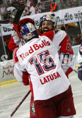 EBEL. Eishockey Bundesliga. EC Red Bull Salzburg gegen  KAC. Jubel BOOTLAND Darryl, LATUSA Manuel (Salzburg). Salzburg, am 2.4.2009.
Foto: Kuess 

---
pressefotos, pressefotografie, kuess, qs, qspictures, sport, bild, bilder, bilddatenbank