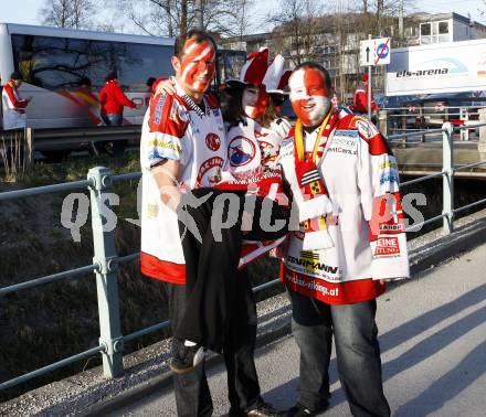 EBEL. Eishockey Bundesliga. EC Red Bull Salzburg gegen  KAC. KAC Fans. Salzburg, am 2.4.2009.
Foto: Kuess 

---
pressefotos, pressefotografie, kuess, qs, qspictures, sport, bild, bilder, bilddatenbank