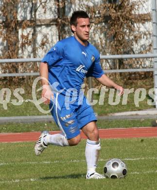 Fussball Kaerntner Liga. VSV gegen Landskron. Weissenberger Philipp (VSV). Villach, am 4.4. 2009.
Foto: Kuess

---
pressefotos, pressefotografie, kuess, qs, qspictures, sport, bild, bilder, bilddatenbank