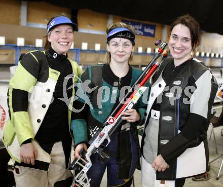 Schiessen Luftgewehr. Oesterreichische Meisterschaft. Stephanie Obermoser (2.), Viktoria Hafner (1.), Regina Time (3.). Wolfsberg, am 4.4.2009.
Foto: Kuess

---
pressefotos, pressefotografie, kuess, qs, qspictures, sport, bild, bilder, bilddatenbank