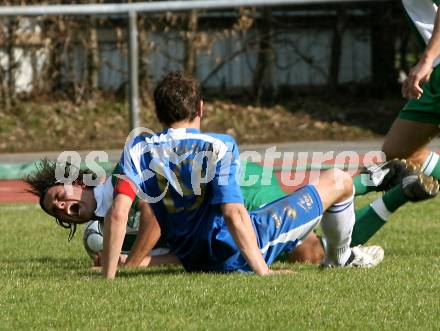 Fussball Kaerntner Liga. VSV gegen Landskron. Prettenthaler Rene  (VSV), Wulz Bernhard  (Landskron). Villach, am 4.4. 2009.
Foto: Kuess

---
pressefotos, pressefotografie, kuess, qs, qspictures, sport, bild, bilder, bilddatenbank