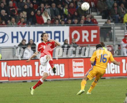 Fussball WM Qualifikationsspiel. Oesterreich gegen Rumaenien. Yasin Pehlivan (Oesterreich), Banel Nicolita (Rumaenien). Hypo Group Arena, Klagenfurt, am 1.4. 2009.
Foto: Kuess

---
pressefotos, pressefotografie, kuess, qs, qspictures, sport, bild, bilder, bilddatenbank