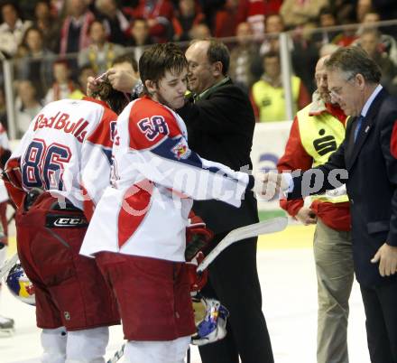 EBEL. Eishockey Bundesliga. KAC gegen EC Salzburg. Salzburg enttaeuscht. Klagenfurt, am 5.4.2009.
Foto: Kuess 

---
pressefotos, pressefotografie, kuess, qs, qspictures, sport, bild, bilder, bilddatenbank