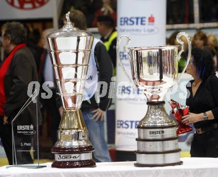 EBEL. Eishockey Bundesliga. KAC gegen EC Salzburg. Jubel Meister KAC, Meisterpokal. Klagenfurt, am 5.4.2009.
Foto: Kuess 

---
pressefotos, pressefotografie, kuess, qs, qspictures, sport, bild, bilder, bilddatenbank