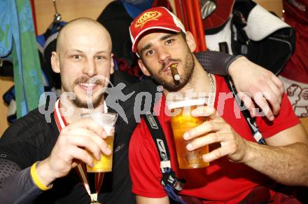 EBEL. Eishockey Bundesliga. KAC gegen EC Salzburg. Jubel Meister KAC. Herbert Ratz, Sean Brown.  Klagenfurt, am 5.4.2009.
Foto: Kuess 

---
pressefotos, pressefotografie, kuess, qs, qspictures, sport, bild, bilder, bilddatenbank