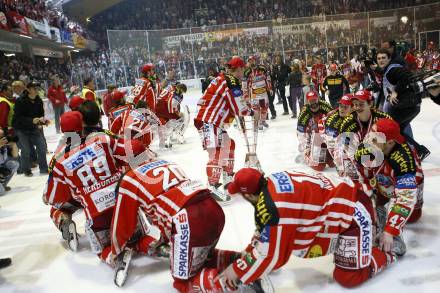 EBEL. Eishockey Bundesliga. KAC gegen EC Salzburg. Jubel Meister KAC. Klagenfurt, am 5.4.2009.
Foto: Kuess 

---
pressefotos, pressefotografie, kuess, qs, qspictures, sport, bild, bilder, bilddatenbank