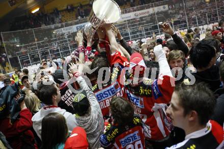 EBEL. Eishockey Bundesliga. KAC gegen EC Salzburg. Jubel Meister KAC. Klagenfurt, am 5.4.2009.
Foto: Kuess 

---
pressefotos, pressefotografie, kuess, qs, qspictures, sport, bild, bilder, bilddatenbank