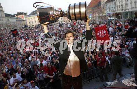 EBEL. Eishockey Bundesliga. KAC Meisterfeier. Gregor Hager. Klagenfurt, am 7.4.2009.
Foto: Kuess 

---
pressefotos, pressefotografie, kuess, qs, qspictures, sport, bild, bilder, bilddatenbank