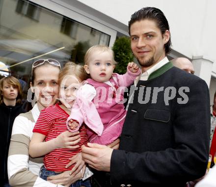 EBEL. Eishockey Bundesliga. KAC Meisterfeier. Christoph Brandner. Klagenfurt, am 7.4.2009.
Foto: Kuess 

---
pressefotos, pressefotografie, kuess, qs, qspictures, sport, bild, bilder, bilddatenbank