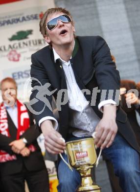 EBEL. Eishockey Bundesliga. KAC Meisterfeier. Rene Swette. Klagenfurt, am 7.4.2009.
Foto: Kuess 

---
pressefotos, pressefotografie, kuess, qs, qspictures, sport, bild, bilder, bilddatenbank