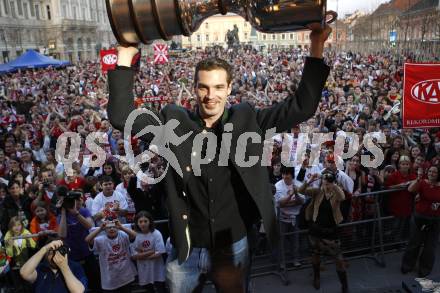 EBEL. Eishockey Bundesliga. KAC Meisterfeier. Travis Scott. Klagenfurt, am 7.4.2009.
Foto: Kuess 

---
pressefotos, pressefotografie, kuess, qs, qspictures, sport, bild, bilder, bilddatenbank