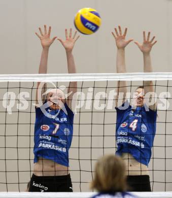 Volleyball. ATSC Wildcats gegen SVS Post. EVANS Lauren, Samira Mauch (Wildcats). Klagenfurt, 9.4.2009.
Foto: Kuess

---
pressefotos, pressefotografie, kuess, qs, qspictures, sport, bild, bilder, bilddatenbank