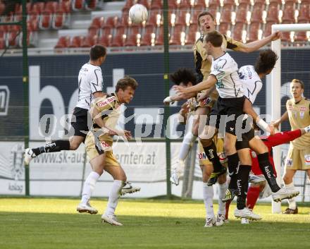 Fussball. Tipp3-Bundesliga. SK Austria Kelag Kaernten gegen LASK Linz. Oliver Pusztai, Manuel Ortlechner (Austria Kaernten). Klagenfurt, 11.4.2009. 
Foto: Kuess

---
pressefotos, pressefotografie, kuess, qs, qspictures, sport, bild, bilder, bilddatenbank