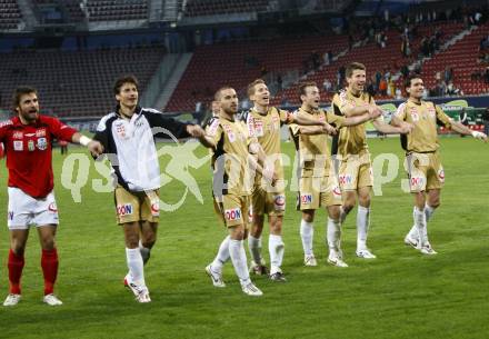 Fussball. Tipp3-Bundesliga. SK Austria Kelag Kaernten gegen LASK Linz. Jubel LASK. Klagenfurt, 11.4.2009. 
Foto: Kuess

---
pressefotos, pressefotografie, kuess, qs, qspictures, sport, bild, bilder, bilddatenbank