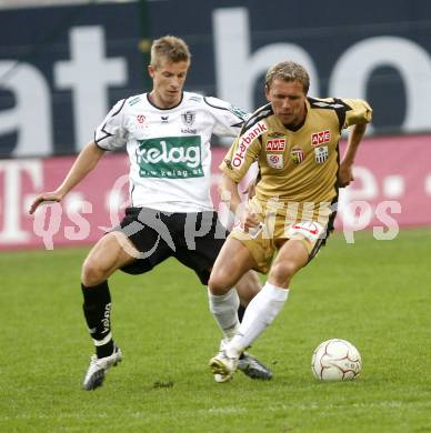 Fussball. Tipp3-Bundesliga. SK Austria Kelag Kaernten gegen LASK Linz. Thomas Hinum, (Austria Kaernten), Christian Mayrleb (Linz). Klagenfurt, 11.4.2009. 
Foto: Kuess

---
pressefotos, pressefotografie, kuess, qs, qspictures, sport, bild, bilder, bilddatenbank