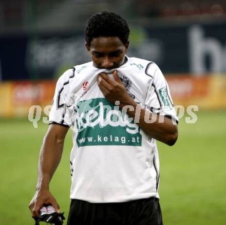 Fussball. Tipp3-Bundesliga. SK Austria Kelag Kaernten gegen LASK Linz. Sandro enttaeuscht.. Klagenfurt, 11.4.2009. 
Foto: Kuess

---
pressefotos, pressefotografie, kuess, qs, qspictures, sport, bild, bilder, bilddatenbank