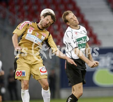 Fussball. Tipp3-Bundesliga. SK Austria Kelag Kaernten gegen LASK Linz. Manuel Ortlechner, (Austria Kaernten),Roman Wallner (Linz). Klagenfurt, 11.4.2009. 
Foto: Kuess

---
pressefotos, pressefotografie, kuess, qs, qspictures, sport, bild, bilder, bilddatenbank