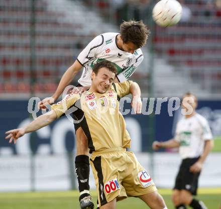 Fussball. Tipp3-Bundesliga. SK Austria Kelag Kaernten gegen LASK Linz. Wolfgang Bubenik, (Austria Kaernten), Klaus Salmutter (Linz). Klagenfurt, 11.4.2009. 
Foto: Kuess

---
pressefotos, pressefotografie, kuess, qs, qspictures, sport, bild, bilder, bilddatenbank