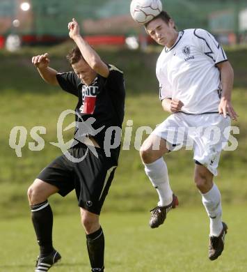 Fussball. Kaerntner Liga. SK Austria Kelag Kärnten 1b gegen SVG Bleiburg. Sollbauer Michael (Austria), Schlatte Patrick  (Bleiburg). Klagenfurt, am 11.4. 2009.
Foto: Kuess

---
pressefotos, pressefotografie, kuess, qs, qspictures, sport, bild, bilder, bilddatenbank