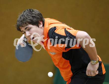 Tischtennis. Kaerntner Meisterschaft. Dominik Dlopst. St. Ruprecht, am 21.12.2008.
Foto: Kuess
---
pressefotos, pressefotografie, kuess, qs, qspictures, sport, bild, bilder, bilddatenbank