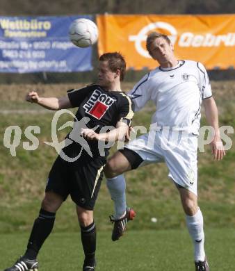 Fussball. Kaerntner Liga. SK Austria Kelag Kaernten 1b gegen SVG Bleiburg. Michael Sollbauer  (Austria), Patrick Franz Schlatte (Bleiburg). Klagenfurt, am 11.4. 2009.
Foto: Kuess

---
pressefotos, pressefotografie, kuess, qs, qspictures, sport, bild, bilder, bilddatenbank