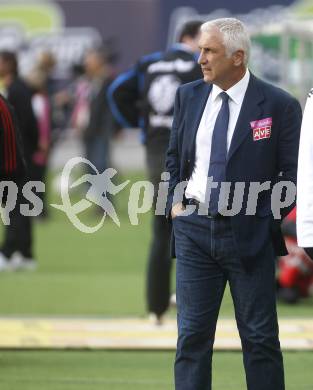 Fussball. Tipp3-Bundesliga. SK Austria Kelag Kaernten gegen LASK Linz. Trainer Hans Krankl (Linz). Klagenfurt, 11.4.2009. 
Foto: Kuess

---
pressefotos, pressefotografie, kuess, qs, qspictures, sport, bild, bilder, bilddatenbank