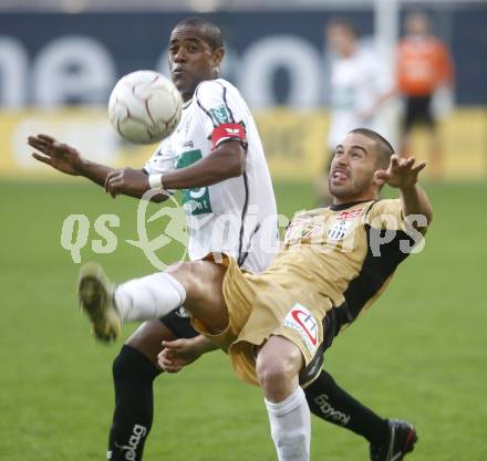 Fussball. Tipp3-Bundesliga. SK Austria Kelag Kaernten gegen LASK Linz. Alexandre Chiquinho Da Silva (Austria Kaernten), Gerald Gansterer  (Linz). Klagenfurt, 11.4.2009. 
Foto: Kuess

---
pressefotos, pressefotografie, kuess, qs, qspictures, sport, bild, bilder, bilddatenbank