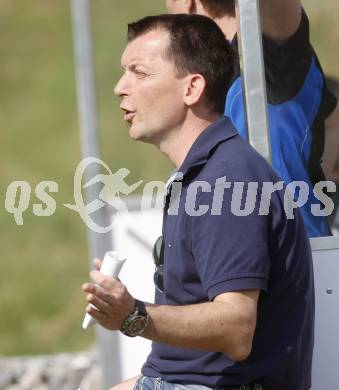 Fussball. Kaerntner Liga. SK Austria Kelag Kaernten 1b gegen SVG Bleiburg. Trainer Rudolf Perz  (Austria). Klagenfurt, am 11.4. 2009.
Foto: Kuess

---
pressefotos, pressefotografie, kuess, qs, qspictures, sport, bild, bilder, bilddatenbank