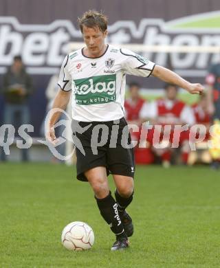 Fussball. Tipp3-Bundesliga. SK Austria Kelag Kaernten gegen LASK Linz. Thomas Riedl (Austria Kaernten). Klagenfurt, 11.4.2009. 
Foto: Kuess

---
pressefotos, pressefotografie, kuess, qs, qspictures, sport, bild, bilder, bilddatenbank