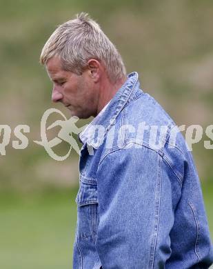 Fussball. Unterliga Ost. Koettmannsdorf gegen Ludmannsdorf. Trainer Krall Dietmar (Koettmannsdorf). Koettmannsdorf, 19.4.2009. 
Foto: Kuess

---
pressefotos, pressefotografie, kuess, qs, qspictures, sport, bild, bilder, bilddatenbank