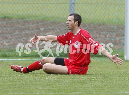 Fussball. Unterliga Ost. Koettmannsdorf gegen Ludmannsdorf. Modritsch Wolfgang  (Ludmannsdorf). Koettmannsdorf, 19.4.2009. 
Foto: Kuess

---
pressefotos, pressefotografie, kuess, qs, qspictures, sport, bild, bilder, bilddatenbank